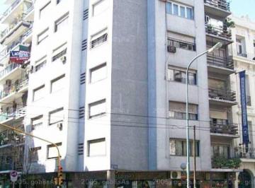 Departamento · 89m² · 3 Ambientes · Azcuénaga Al 1800 Alquiler 3 Ambientes Luminoso Balcón Lavadero Dependencia Muy Bueno