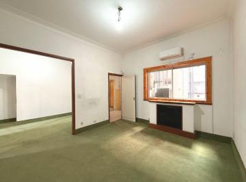 Departamento · 88m² · 4 Ambientes · 3 Ambientes (Con Dependencia) Amplio Semipiso de 88 m² - Inmejorable Ubicación