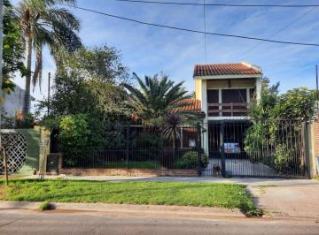 Casa · 172m² · 5 Ambientes · 2 Cocheras · Casa en Venta 5 Amb./quincho y Garage Jlsuarez