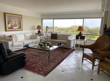 Departamento · 170m² · 4 Ambientes · 2 Cocheras · Departamento 4 Ambientes en Playa Brava