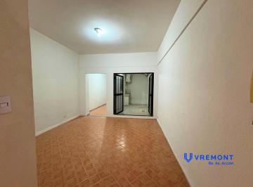 Departamento · 32m² · 1 Ambiente · Montevideo Al 500 - Monoambiente en Venta, Barrio de San Nicolas - C/patio, Muy Buen Estado!