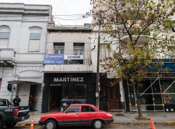 Terreno · 330m² · Terreno en Venta en Pleno Centro de Barracas de 330 m² Actualmente Local Comercial