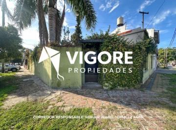 Casa de 4 ambientes, Lomas de Zamora · Casa 4 Ambientes 210 m² en Venta con Cochera en Temperley