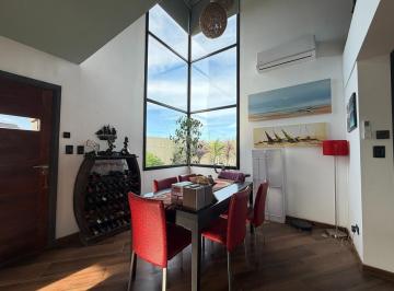 Imagen1 · Venta Casa Moderna con Piscina en Barrio Atlántida – Santa Clara del Mar