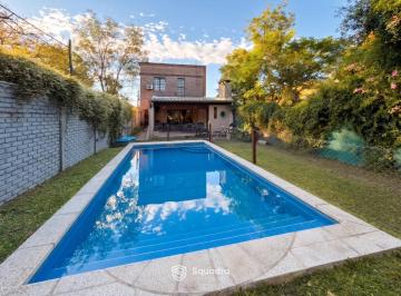 Casa · 155m² · 3 Ambientes · 2 Cocheras · Venta | Permuta - Casa de 2 Dorm. con Cochera, Jardín y Piscina - Fisherton, Rosario.