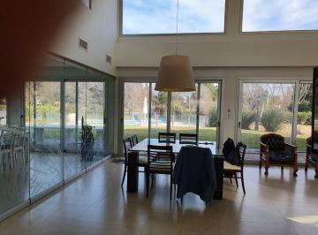 Casa de 6 ambientes, Ezeiza · Hermosa Casa Country El Ombu