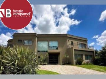 Casa de 6 ambientes, Ezeiza · Hermosa Casa Country El Ombu