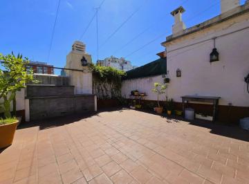 Departamento · 203m² · 5 Ambientes · Venta 4 Ambientes con Dependencia. Casa en Altura: Triplex con Terraza y Parrilla en Balvanera
