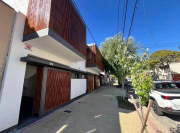 Departamento · 90m² · 4 Ambientes · 1 Cochera · Venta de Duplex Tres Dorm., La Plata