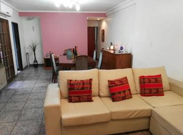 Casa · 200m² · 5 Ambientes · 1 Cochera · Casa en Venta - 4 Dorm. 2 Baños - Barracas