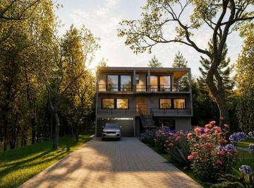 Casa · 440m² · 5 Ambientes · 3 Cocheras · Venta de Casa Carilo Entrega Julio 2026