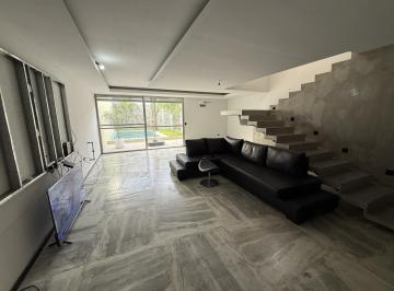 Casa · 200m² · 4 Ambientes · Casa 4 Ambientes a Estrenar con Cochera, Piscina y Quincho en Wilde
