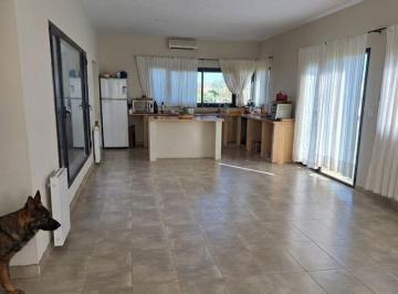 Casa de 1 ambiente, Río Cuarto · Exclusiva Propiedad con Potencial de Desarrollo en Río Cuarto