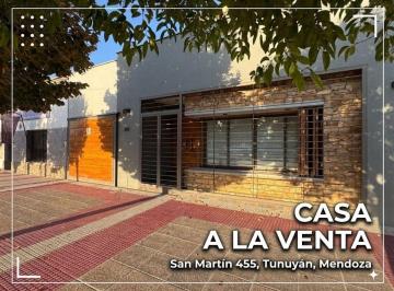 Casa de 4 ambientes, Tunuyán · Casa en Venta de 3 Dorm. C/ Cochera en Tunuyán