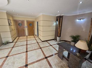Departamento · 70m² · 3 Ambientes · Departamento en Venta en Morón, G. B. a. Zona Oeste, Argentina
