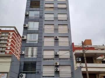 Departamento de 2 ambientes, General San Martín · En Alquiler 2 Ambientes Centro en San Martín