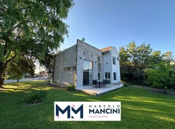 Casa · 180m² · 5 Ambientes · 1 Cochera · Venta Casa en El Lauquen Apta Credito
