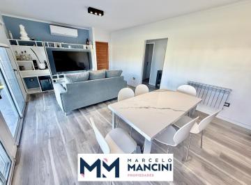 Casa · 100m² · 5 Ambientes · 5 Cocheras · Venta Casa en Barrio Fincas de San Vicente 4 Ambientes