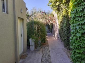Oficina comercial de 2 ambientes, Las Tortugas · Alquiler - Local/oficina/consultorio/deposito - Godoy Cruz (Una Cuadra de Cervantes)