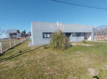 Casa · 130m² · 4 Ambientes · Casa en Venta - 3 Dorm. 2 Baños - Berisso