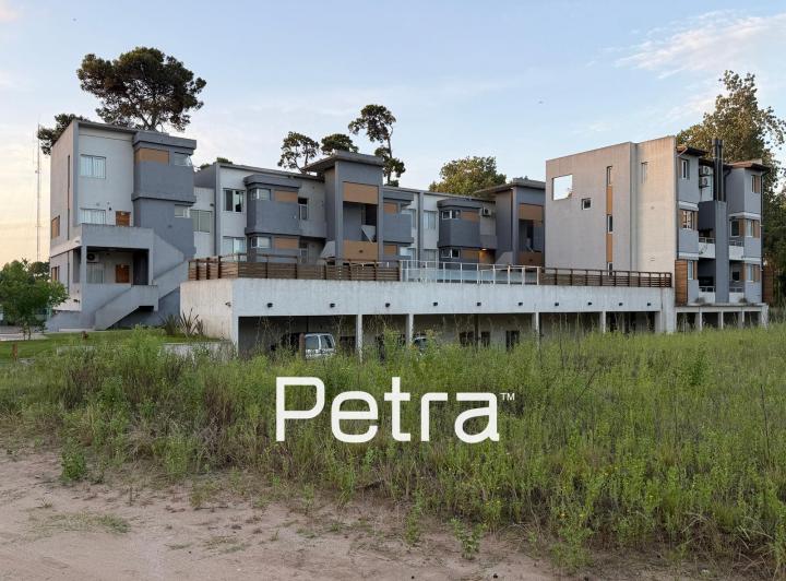 Departamento · 70m² · 4 Ambientes · 1 Cochera