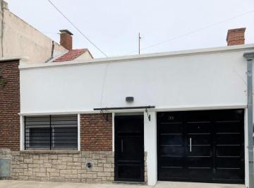 Casa · 202m² · 3 Ambientes · Casa en Venta - 2 Dorm. 2 Baños - 268 m² - Don Bosco