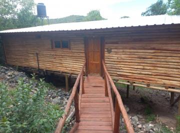Casa · 116m² · 2 Ambientes · Cabaña en Venta - 1 Dormitorio 1 Baño - Villa Serranita
