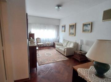 Departamento de 3 ambientes, Barrio Norte · Libertad y Marcelo T. de Alvear 2 Dorm Cochera
