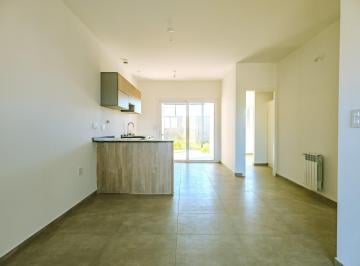 Casa · 105m² · 5 Ambientes · 2 Cocheras · Duplex a Estrenar de 2 Dorm. con Calefaccion Central, Cochera y Asador. Docta Av