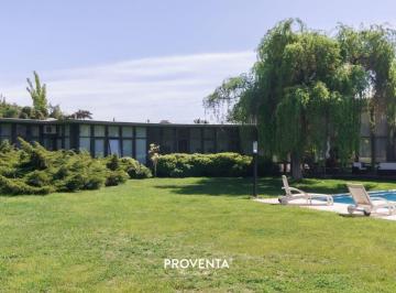 Casa · 606m² · 12 Ambientes · 4 Cocheras · Unica y Espectacular Casa Seguro y Apacible Barrio Privado Rincon de Chacras