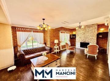 Casa · 198m² · 6 Ambientes · 6 Cocheras · Venta Casa en Campos de Echeverria 6 Ambientes