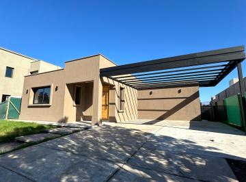 Casa de 6 ambientes, Maipú · Barrio Privado Lar de Vieytes III