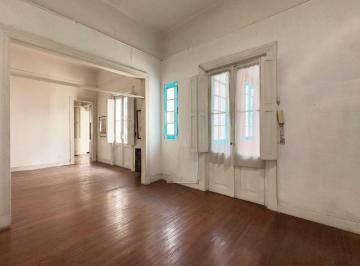 Casa · 288m² · 5 Ambientes · Venta Casa 5 Ambientes con Local en Balvanera