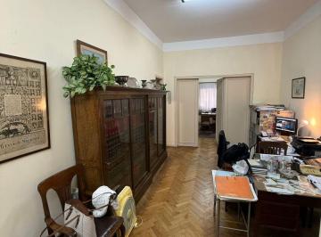 Departamento de 4 ambientes, Recoleta · Montevideo Al 600 | Apto Oficina | 4 Ambientes + Dependencia | 83 m² | a Refaccionar |