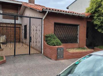 Casa · 1773m² · 5 Ambientes · 3 Cocheras · Excelente Propiedad en Venta 6 Ambientes