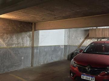 Garage · 11m² · Venta de Cochera Cubierta en Parque Chacabuco