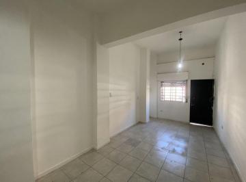 PH · 40m² · 2 Ambientes · PH de 2 Ambientes Al Frente en Pb