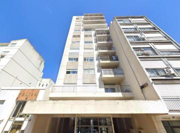 Departamento · 70m² · 3 Ambientes · Departamento en Venta - 2 Dorm. 1 Baño - 70 m² - Tandil
