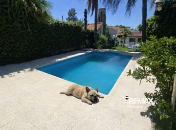 Casa · 90m² · 4 Ambientes · 1 Cochera · Venta. Casa. 4 Amb. Piscina. Villa Ballester.