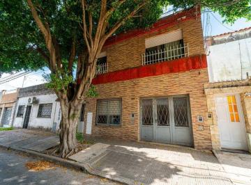 Casa · 72m² · 3 Ambientes · Venta Casa Planta Alta Dos Dorm. - Echesortu