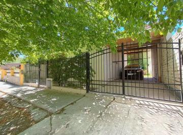Casa · 40m² · 3 Ambientes · Venta de Casa Dos Dorm.. Apta Credito