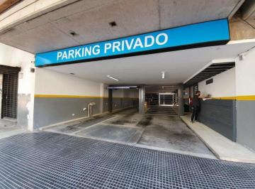 Garage · 13m² · Venta Amplia Cochera Almagro. Seguridad 24hrs