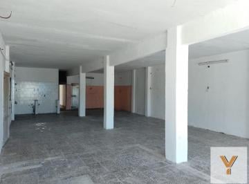 Local comercial · 145m² · 1 Ambiente · Local en Venta - 1 Baño - Mar del Tuyú