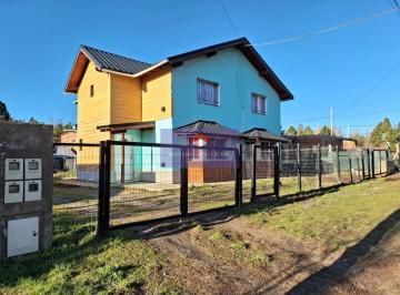 PH · 70m² · 3 Ambientes · Excelente PH en 2 Plantas - Amoblado y con Todos Los Servicios - Dina Huapi