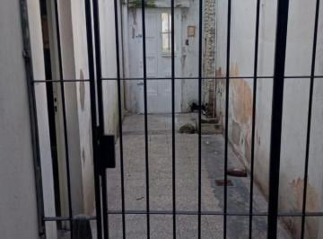 Casa · 85m² · 3 Ambientes · Casa en Venta - 2 Dorm. 1 Baño - Tres de Febrero