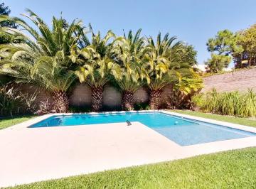 Casa · 488m² · 7 Ambientes · 6 Cocheras · Venta Importante Casa en Olivos Lote Doble Frente