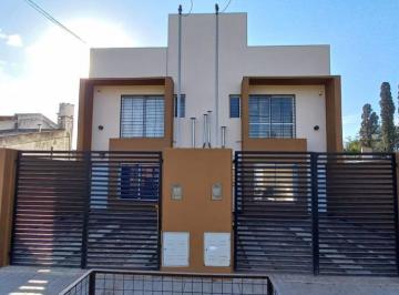 PH · 85m² · 3 Ambientes · 1 Cochera · PH en Venta - 2 Dorm. 1 Baño - Cochera - 137 m² - Venado Tuerto, General López, Santa Fe
