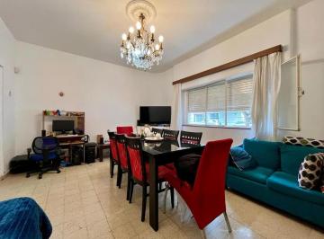 Casa · 360m² · 5 Ambientes · Casa 2 Dorm. + Depto 2 Dorm. en Alta Córdoba (Ph)