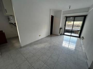 Departamento · 40m² · 2 Ambientes · Departamento 1 Dormitorio en Alquiler. 3 E/ 60 y 61