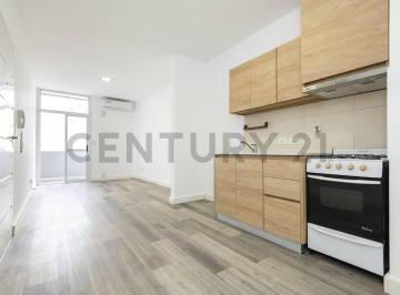 Departamento · 36m² · 2 Ambientes · Departamento en Venta en La Plata de 1 Dormitorio con Balcon - Zona Universidades